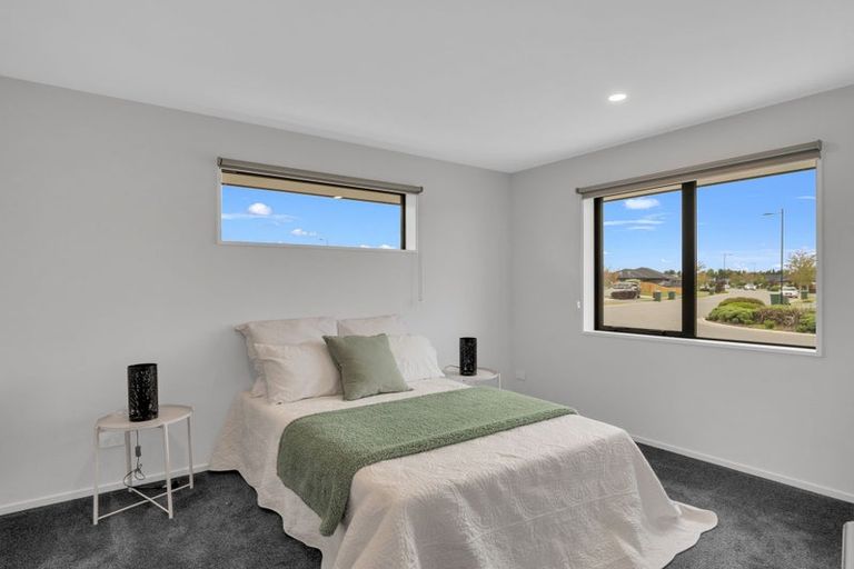 Photo of property in 43 Nicolau Avenue, Rolleston, 7615