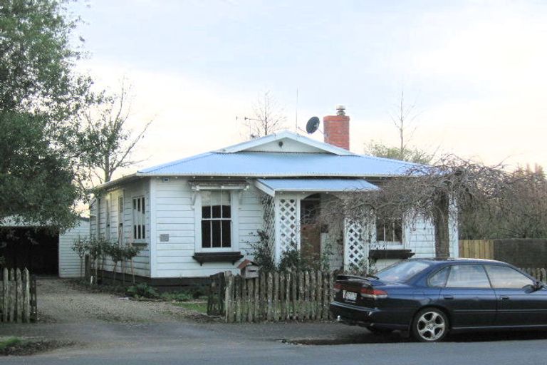 Photo of property in 35 Weka Street, Frankton, Hamilton, 3204