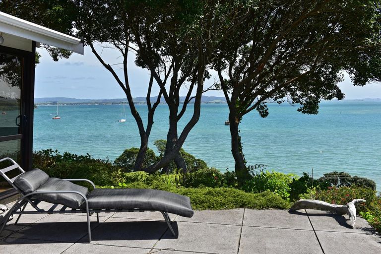 Photo of property in 1993 Whangarei Heads Road, Whangarei Heads, Whangarei, 0174