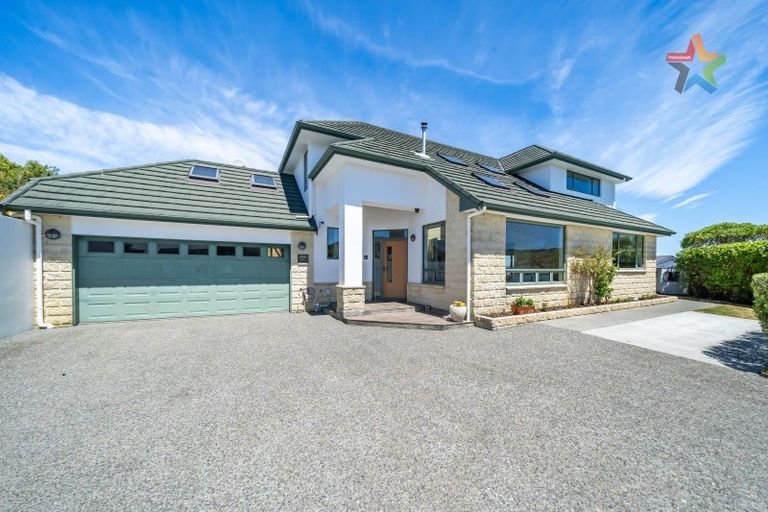 Photo of property in 109 Cypress Drive, Maungaraki, Lower Hutt, 5010