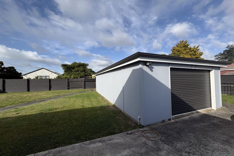 Photo of property in 10 Oriana Place, Highbury, Palmerston North, 4412