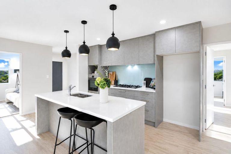 Photo of property in 21 Vintry Drive, Huapai, Kumeu, 0810