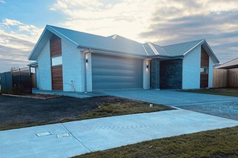 Photo of property in 39 Drylands Drive, Rolleston, 7614