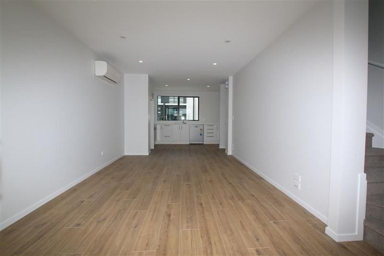 Photo of property in 7 Glenae Lane, Hobsonville, Auckland, 0618