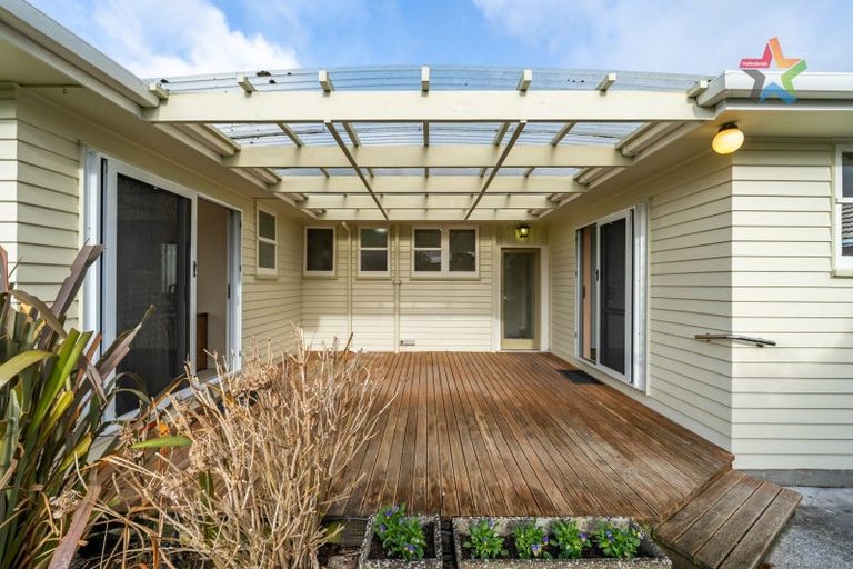 Photo of property in 30 Kiwi Street, Heretaunga, Upper Hutt, 5018