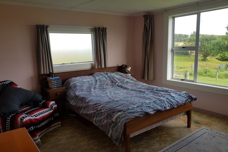 Photo of property in 16 Waiwera Gorge Road, Waiwera South, Clinton, 9584