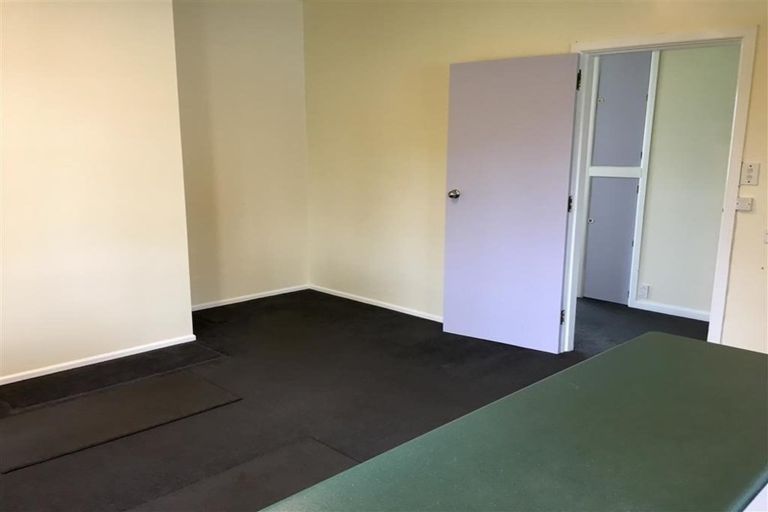 Photo of property in 38 Kirk Street, Otaki, 5512