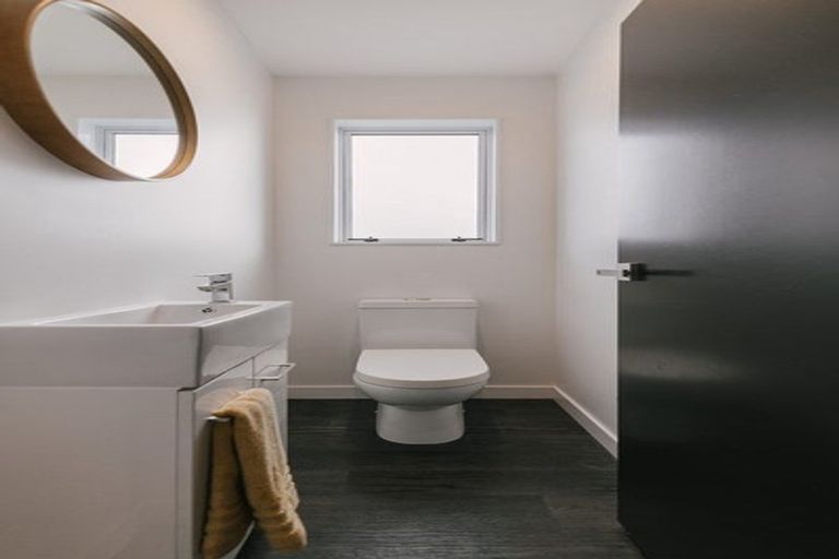 Photo of property in 10 Monaco Grove, Fitzherbert, Palmerston North, 4410