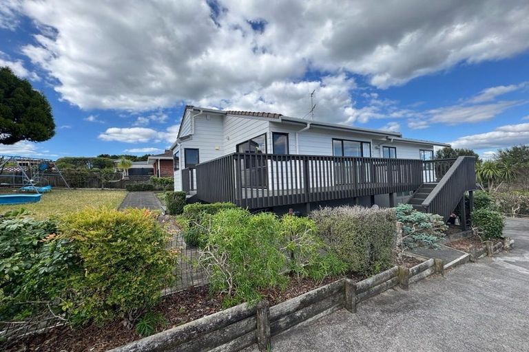 Photo of property in 42 Calluna Crescent, Totara Heights, Auckland, 2105