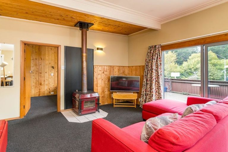 Photo of property in 186 Kaikorai Valley Road, Bradford, Dunedin, 9011