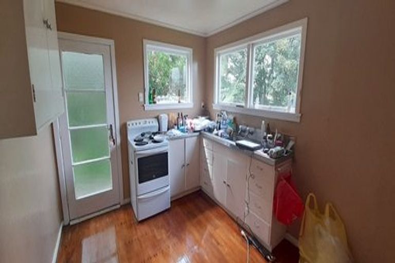 Photo of property in 31 Pembroke Road, Northland, Wellington, 6012