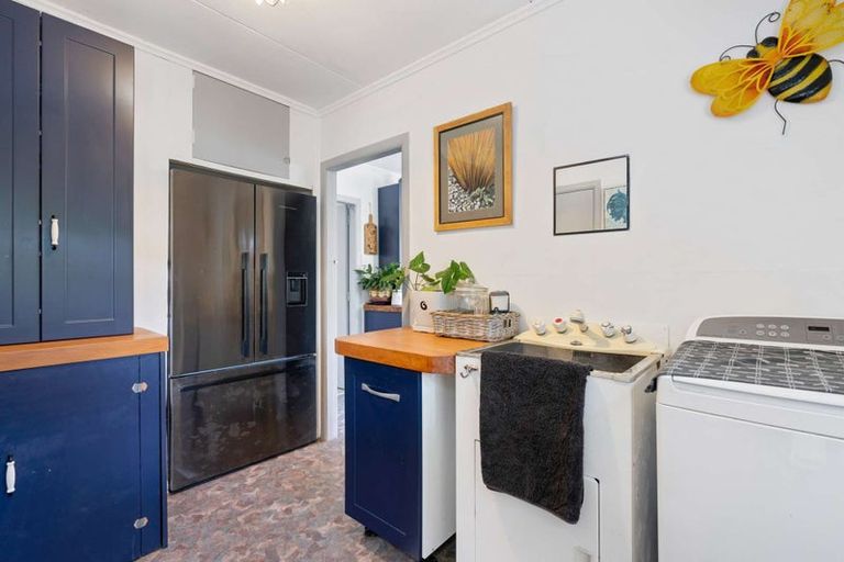 Photo of property in 124 Opouteke Road, Kaihu, 0379