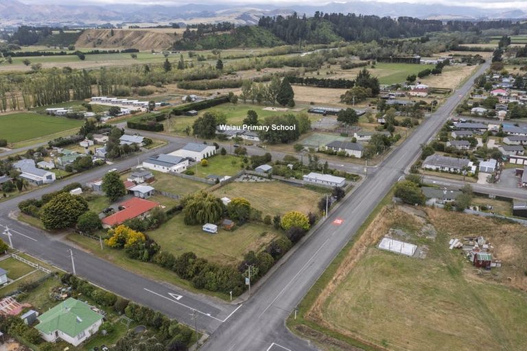 Photo of property in 11 Leslie Street, Waiau, 7332