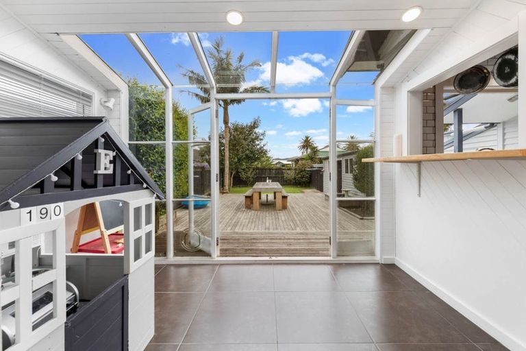 Photo of property in 190 Great South Road, Drury, 2113