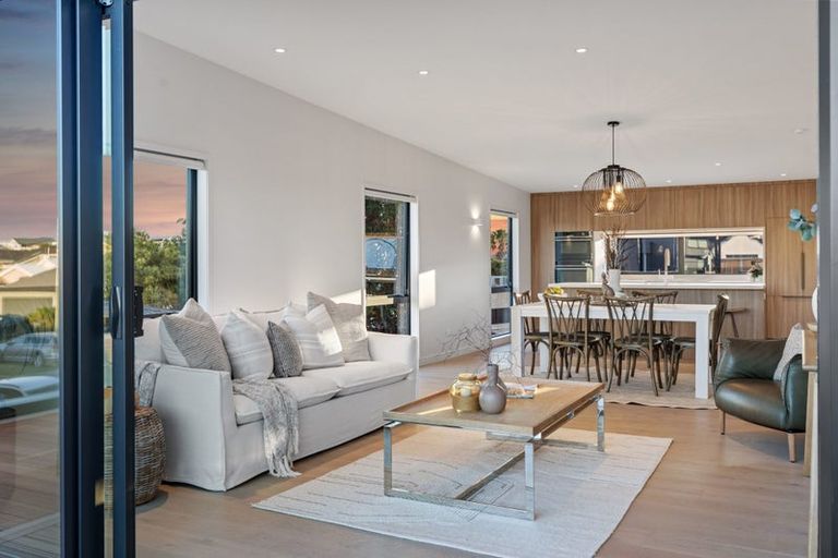 Photo of property in 12 Pitau Road, Mount Maunganui, 3116