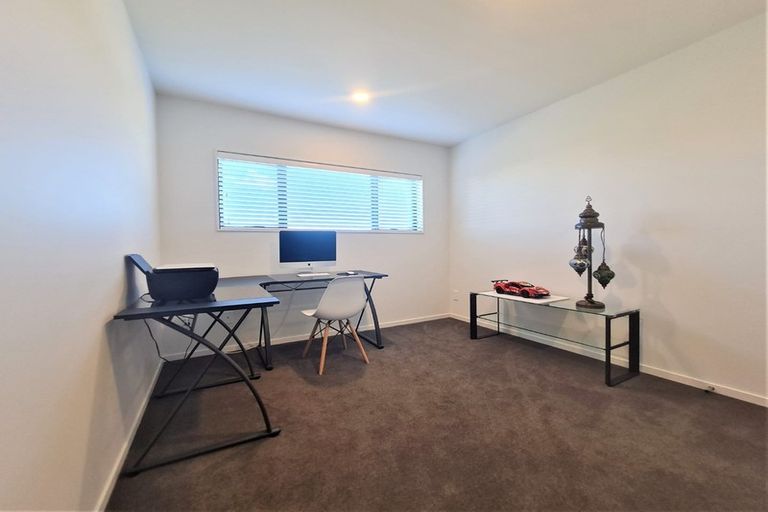 Photo of property in 168 Arran Point Parade, Orewa, 0931