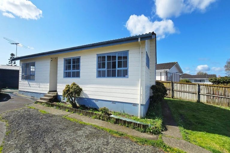 Photo of property in 203 Wordsworth Road, Manurewa, Auckland, 2102