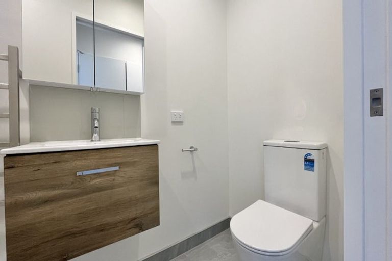 Photo of property in 3/25 Jabuka Street, Glen Eden, Auckland, 0602