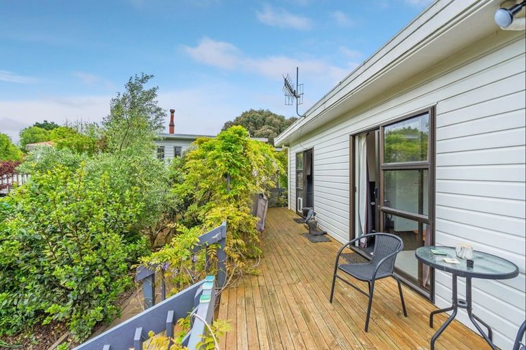 Photo of property in 90 Martin Road, Paraparaumu Beach, Paraparaumu, 5032