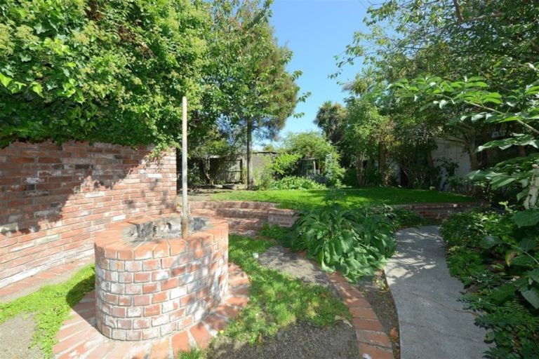 Photo of property in 114 Osborne Street, Waltham, Christchurch, 8011