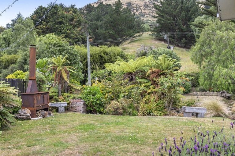 Photo of property in 11 Factory Road, Little Akaloa, 7583