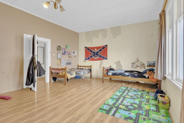 Photo of property in 61 Swinburn Street, Dannevirke, 4930