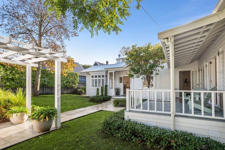 Photo of property in 6 Takutai Street, Parnell, Auckland, 1052