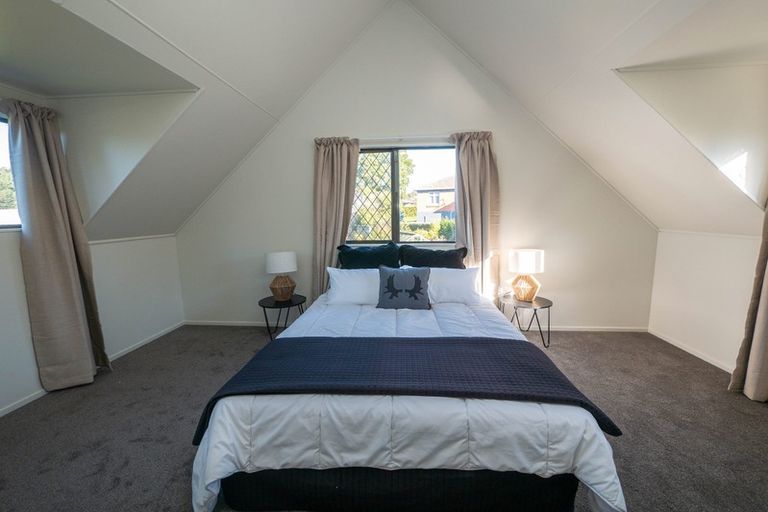 Photo of property in 27 Glenross Street, Glenross, Dunedin, 9011