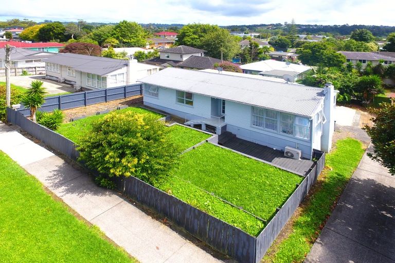 Photo of property in 1/22 Larnoch Road, Henderson, Auckland, 0610