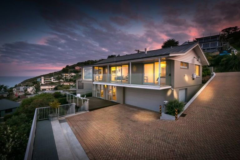 Photo of property in 82 Cliffs Road, Saint Clair, Dunedin, 9012