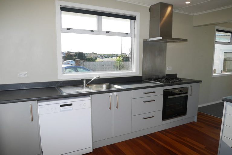 Photo of property in 66 Makarini Street, Paraparaumu, 5032