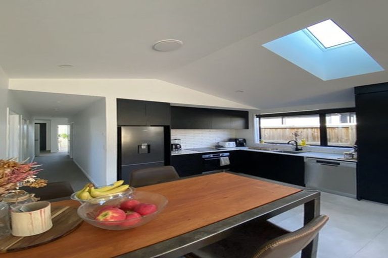 Photo of property in 6 Oioi Lane, Poike, Tauranga, 3112