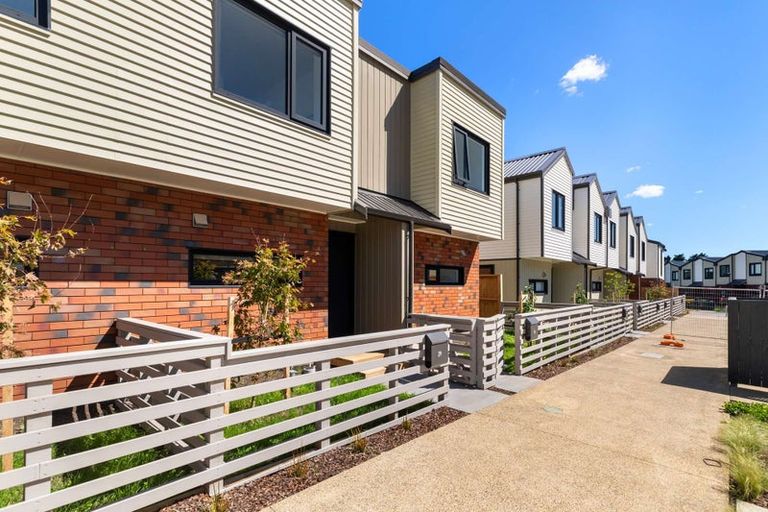 Photo of property in 35 Walmsley Road, Mangere, Auckland, 2022