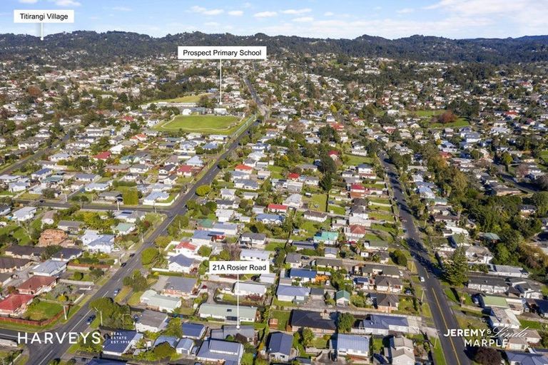 Photo of property in 1/21 Rosier Road, Glen Eden, Auckland, 0602