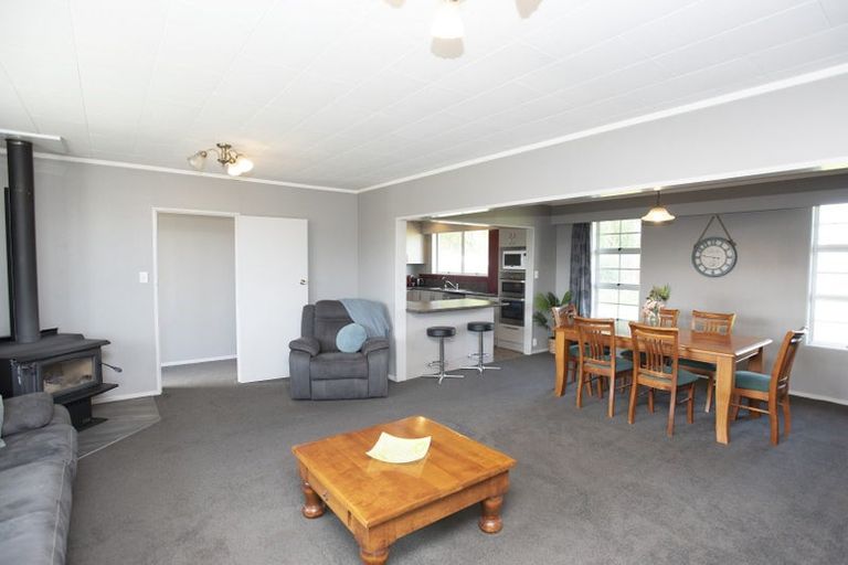 Photo of property in 3 Church Street, Winton, 9720