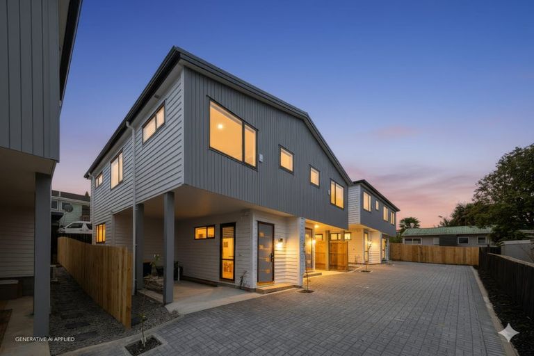 Photo of property in 8c Butterworth Drive, Glendene, Auckland, 0602