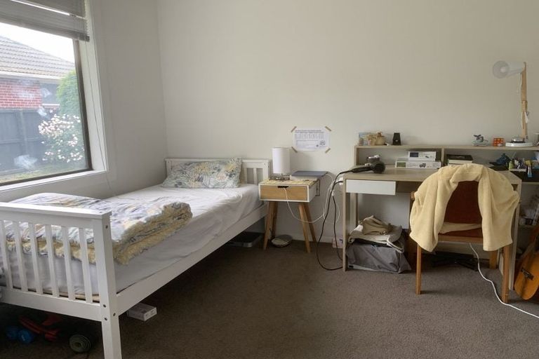 Photo of property in 8 Erin Crescent, Mairehau, Christchurch, 8013