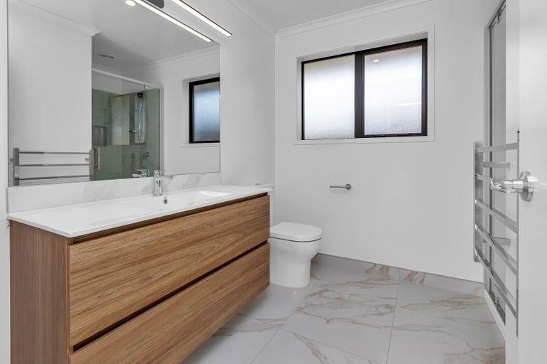 Photo of property in Northlake, 32 Glenavon Green, Wanaka, 9305