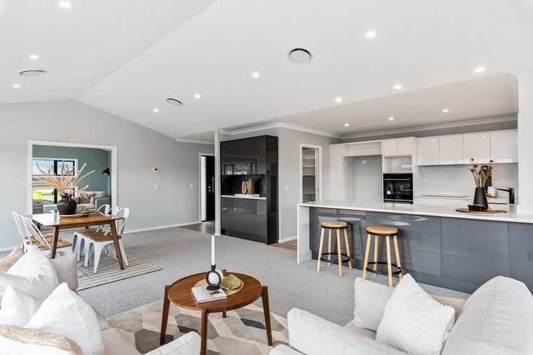 Photo of property in 99 The Drive, Paraparaumu Beach, Paraparaumu, 5032