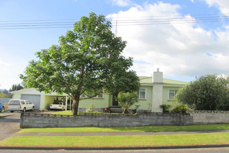 Photo of property in 16 Taumarunui Street, Taumarunui, 3920