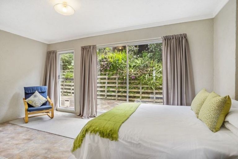 Photo of property in 1/56 Knightsbridge Drive, Forrest Hill, Auckland, 0620