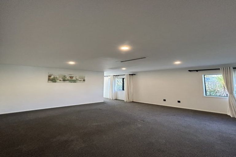 Photo of property in 4 Flavell Drive, Orewa, 0931