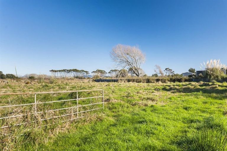 Photo of property in 260 Pukehina Parade, Pukehina, Te Puke, 3189