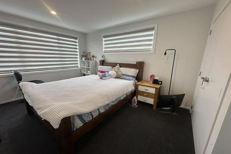 Photo of property in 395 Stokes Valley Road, Stokes Valley, Lower Hutt, 5019