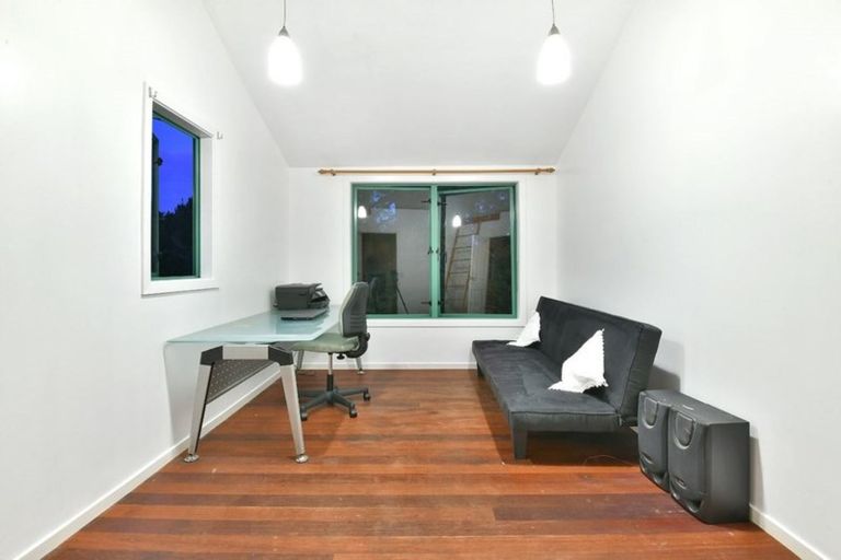Photo of property in 4/24 Ferry Road, Wade Heads, Whangaparaoa, 0932