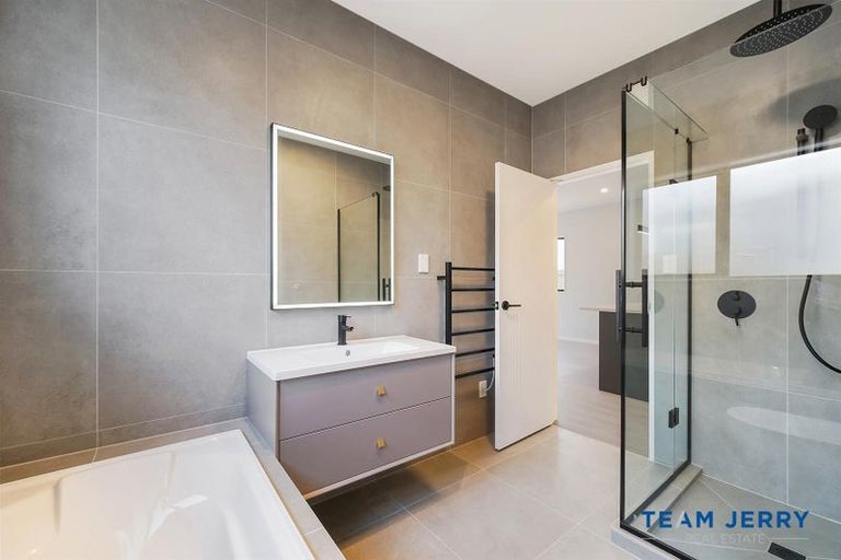 Photo of property in 43 Tributary Parade, Karaka, Papakura, 2113