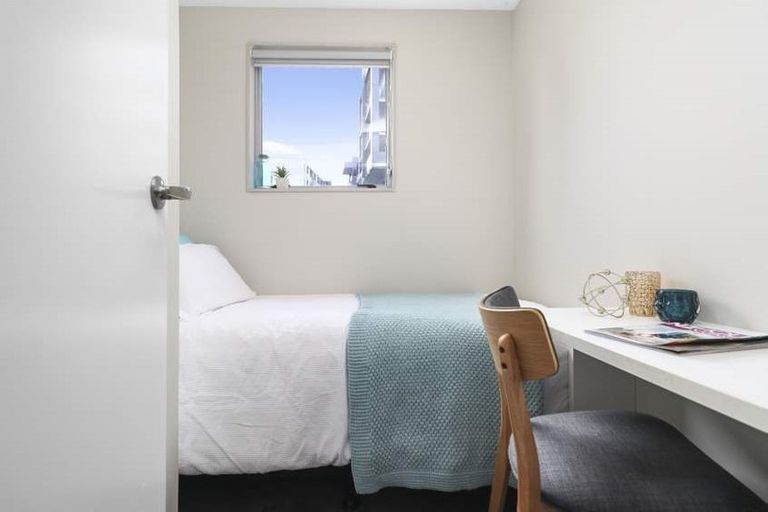 Photo of property in Harvard On Hobson Apartments, 8p/147 Hobson Street, Auckland Central, Auckland, 1010
