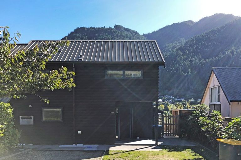 Photo of property in 120a Hallenstein Street, Queenstown, 9300
