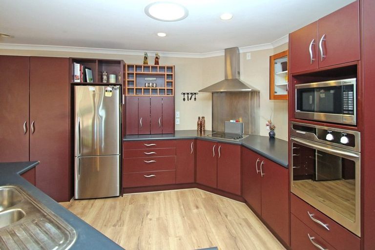 Photo of property in 8 Lockhart Place, Rototuna, Hamilton, 3210