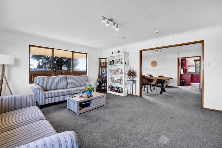 Photo of property in 38 Ketemarae Road, Normanby, Hawera, 4675